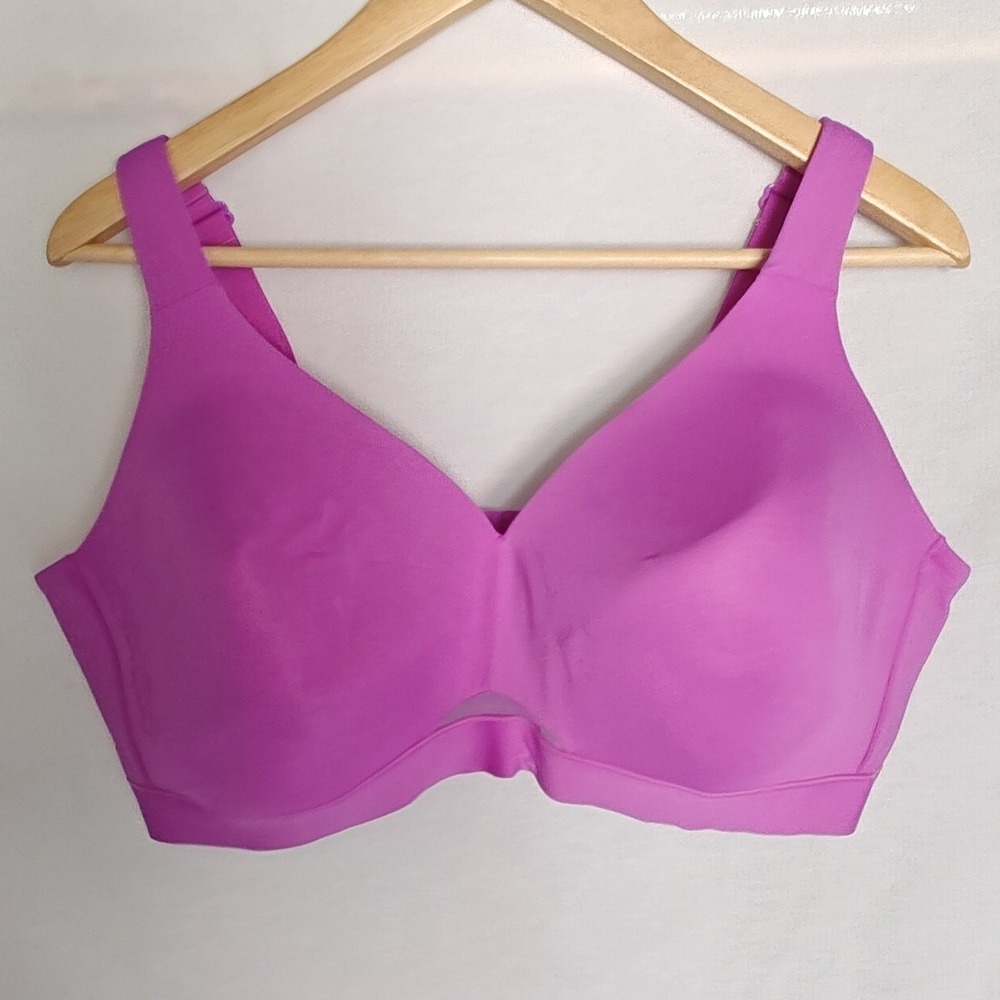 Cacique Wireless Bra 44D Purple Lightly Lined Full Coverage No Wire soft cup‎